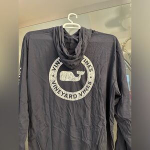 Vineyard Vines long-sleeved hoodie t-shirt